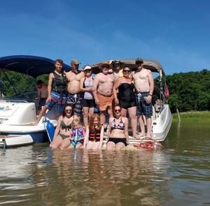 Meet your Posher, Annette